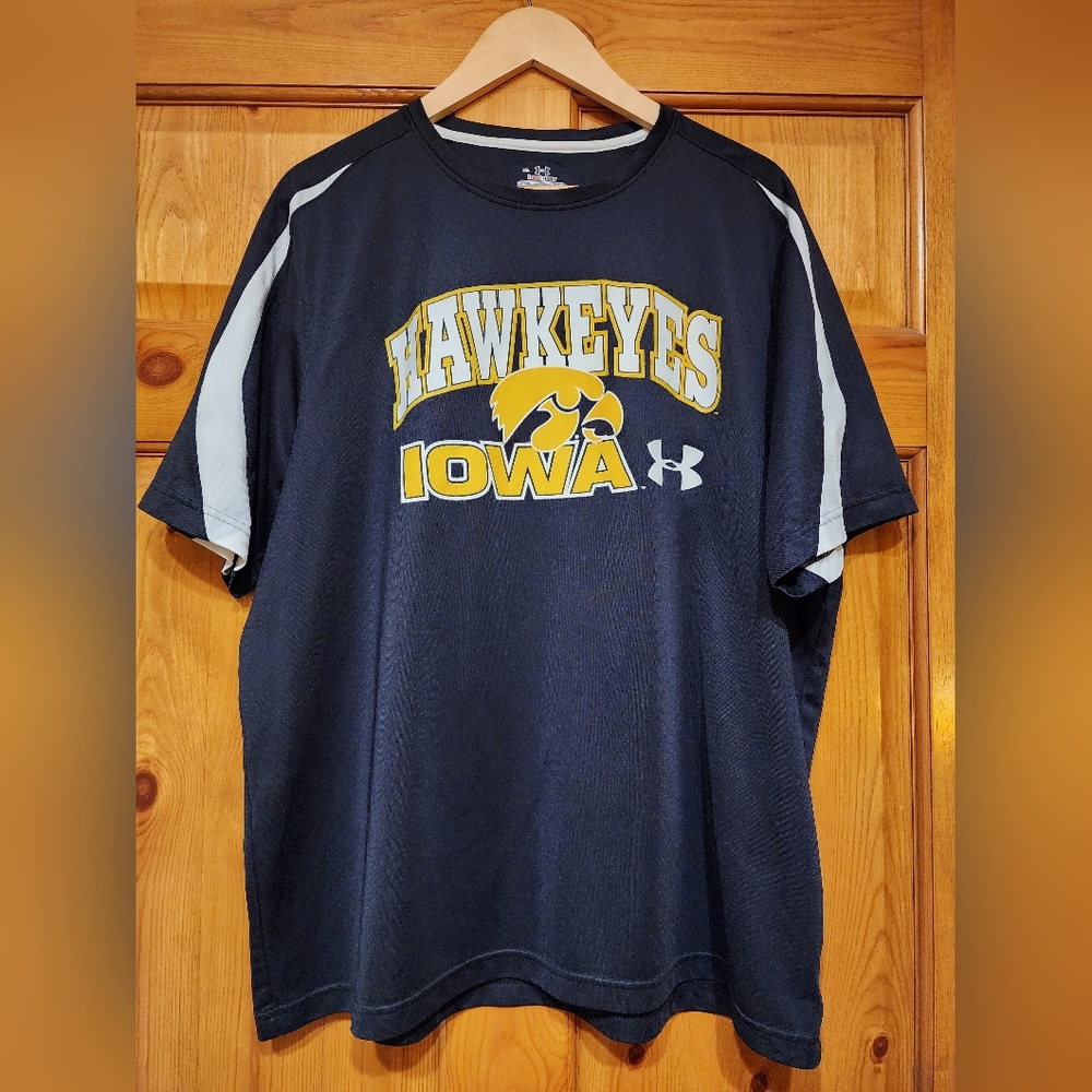 Iowa Hawkeye UA Shortsleeve Shirt, XL